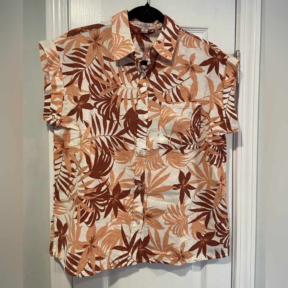 NWT Coastal Comfort Size S Pink Tropical Linen Short Sleeve Button Down Shirt